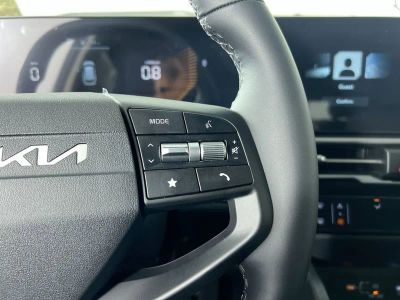2026 Kia Sportage — photo 17 view