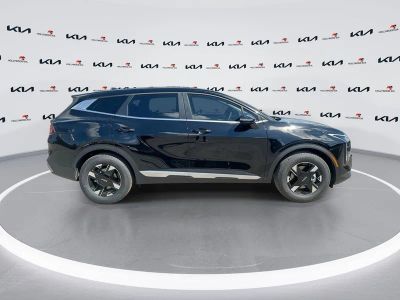 2026 Kia Sportage — photo 9 view