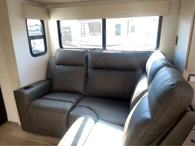2026 Grand Momentum G-Class Fifth Wheel — photo 11 view