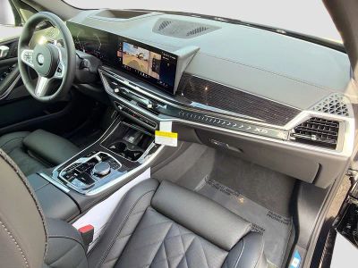 2026 BMW X5 — photo 13 view