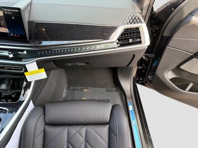 2026 BMW X5 — photo 17 view
