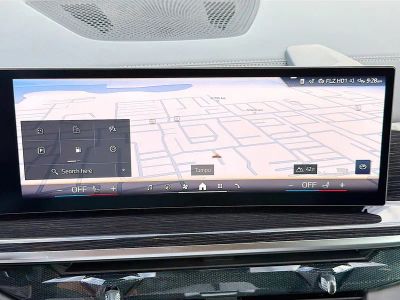 2026 BMW X5 — photo 32 view
