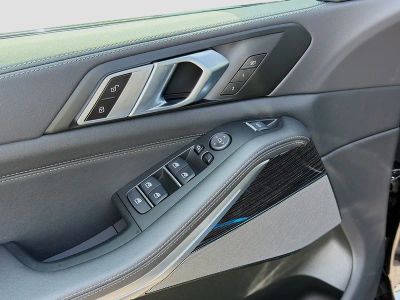 2026 BMW X5 — photo 22 view