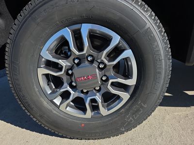 2026 GMC Sierra 2500HD - Photo 8