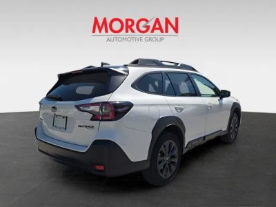 2025 Subaru Outback — photo 8 view