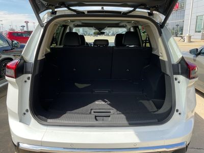 2026 Nissan Rogue — photo 17 view