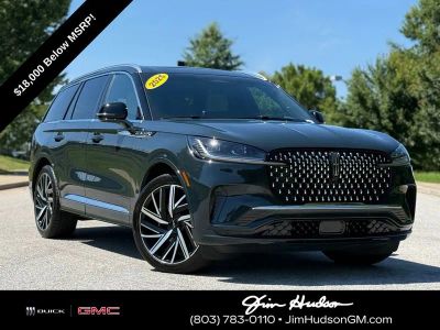 2025 Lincoln Aviator — side profile view