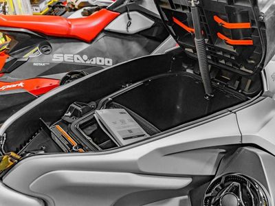 2026 Sea-Doo GTX Limited 325 White Pearl Premium - Photo 4