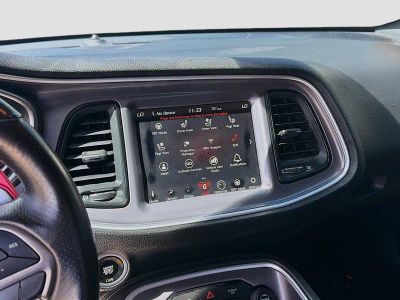 2019 Dodge Challenger — photo 12 view