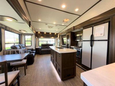 2021 Dutchmen RV Atlas - Photo 39