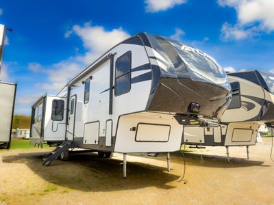 2021 Dutchmen RV Atlas - Photo 4