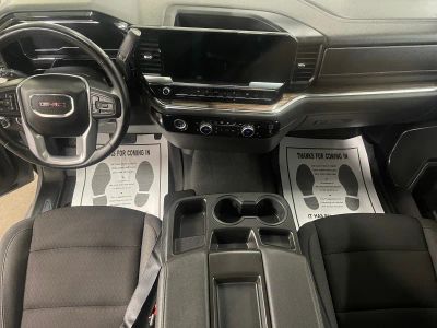 2024 GMC Sierra 1500 — photo 13 view