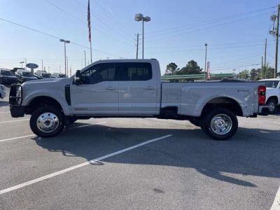 2025 Ford F-450SD - Photo 5