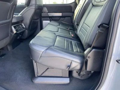 2025 Ford F-450SD - Photo 11