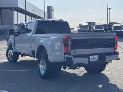 2025 Ford F-450SD - Photo 4