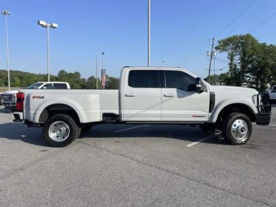 2025 Ford F-450SD - Photo 2