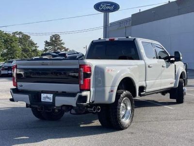 2025 Ford F-450SD - Photo 3