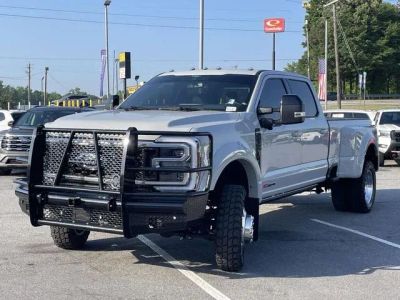 2025 Ford F-450SD - Photo 6