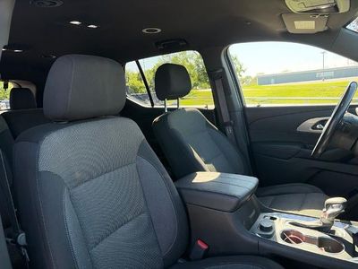 2022 Chevrolet Traverse - Photo 28