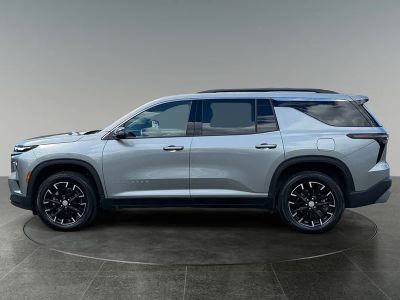 2025 Chevrolet Traverse — detail view