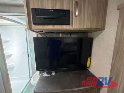 2022 Winnebago Industries Towables Micro Minnie FLX - Photo 19