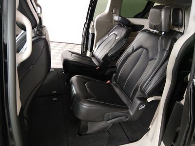 2024 Chrysler Pacifica — photo 20 view