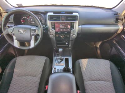 2021 Toyota 4Runner — photo 18 view