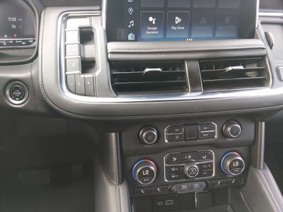 2024 Chevrolet Suburban - Photo 13
