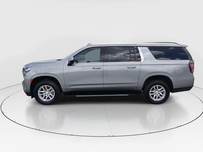 2024 Chevrolet Suburban - Photo 4