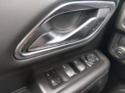 2024 Chevrolet Suburban - Photo 19