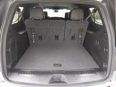 2024 Chevrolet Suburban - Photo 11