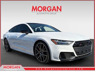 2022 Audi S7 Prestige in Glacier White Metallic — front three-quarter view