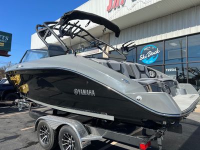 2025 Yamaha 222XE - Photo 6