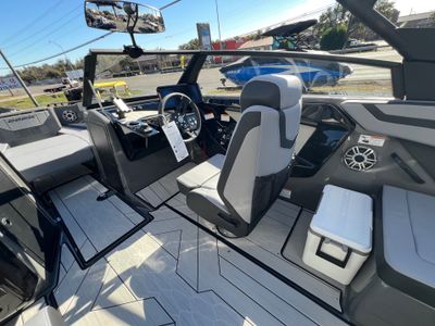 2025 Yamaha 222XE - Photo 16