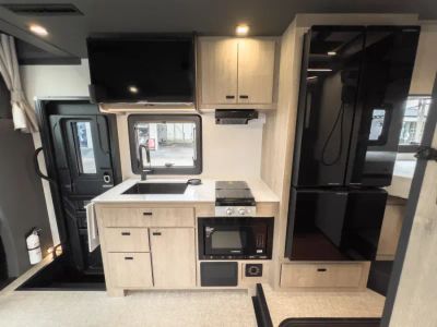 2027 Grand Design LINEAGE SERIES M — photo 7 view