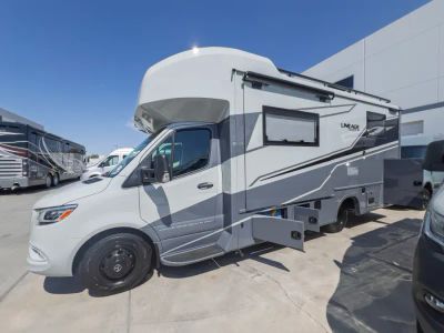 2027 Grand Design LINEAGE SERIES M — photo 27 view