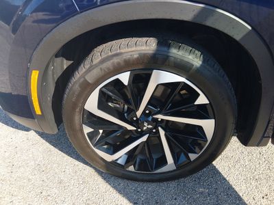2024 Mitsubishi Outlander - Photo 10