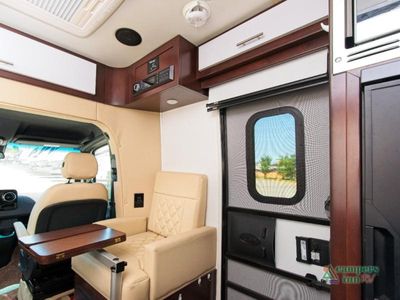 2023 Regency RV Ultra Brougham - Photo 14