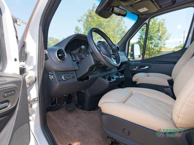 2023 Regency RV Ultra Brougham - Photo 36