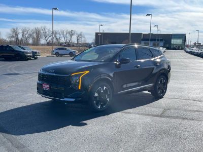 2026 Kia Sportage Hybrid — front three-quarter view