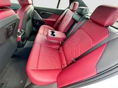 2026 BMW 5 Series — photo 20 view