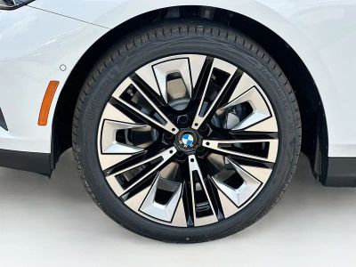 2026 BMW 5 Series — photo 26 view