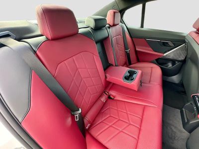 2026 BMW 5 Series — photo 22 view