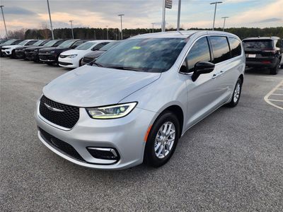 2026 2026 Chrysler Pacifica - Photo 2
