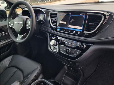 2026 2026 Chrysler Pacifica - Photo 9