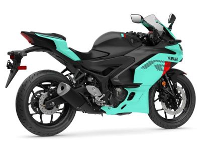 2026 Yamaha YZF-R3 — engine compartment view
