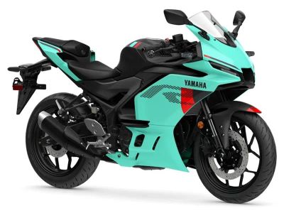 2026 Yamaha YZF-R3 — rear three-quarter view
