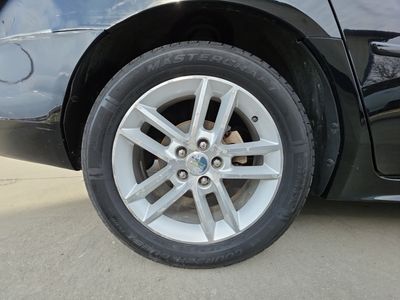 2014 Chevrolet Impala Limited - Photo 16