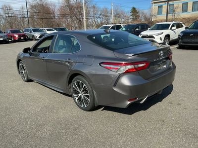 2019 Toyota Camry SE - Photo 6