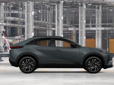 2026 Toyota C-HR — photo 12 view